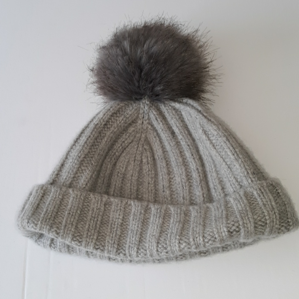 EUC J. Crew Faux Fur Pompom Beanie OS